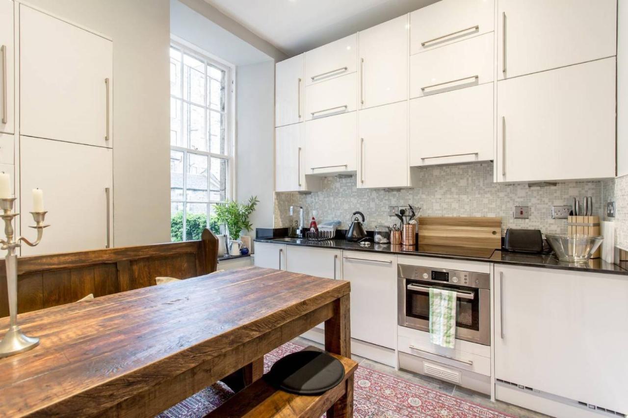 Joivy Converted Flat In Historic Building In New Town Единбург Екстер'єр фото
