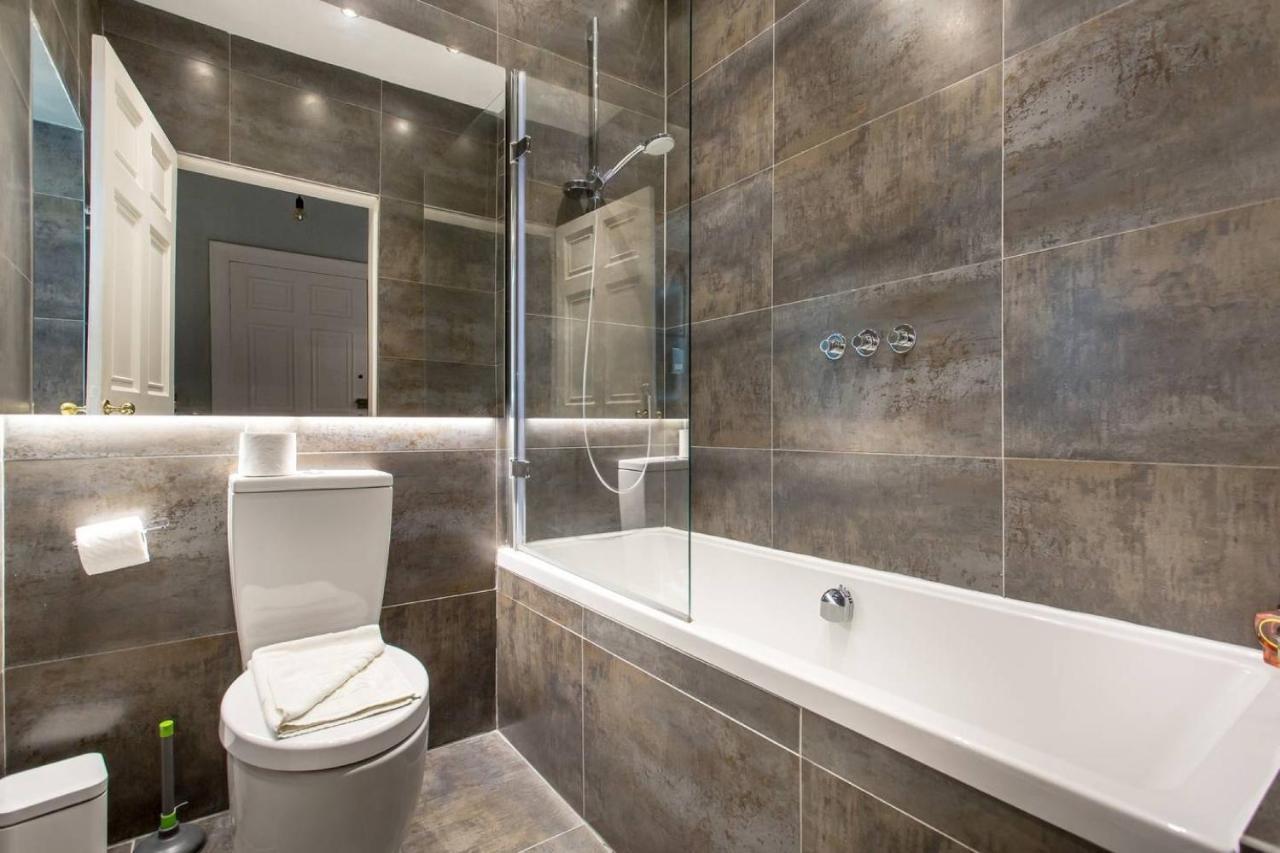 Joivy Converted Flat In Historic Building In New Town Единбург Екстер'єр фото